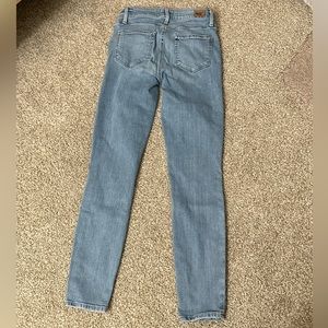 PAIGE Hoxton Ankle jeans. Size 26